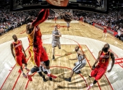 开云体育登录-黄鸭组合闪耀巴黎，法国队战术完胜揭示中国体育新课题