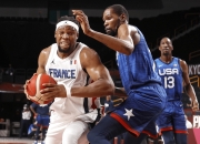 开云体育登录-意大利男篮横扫墨西哥男篮，阿德巴约三分雨点燃全场