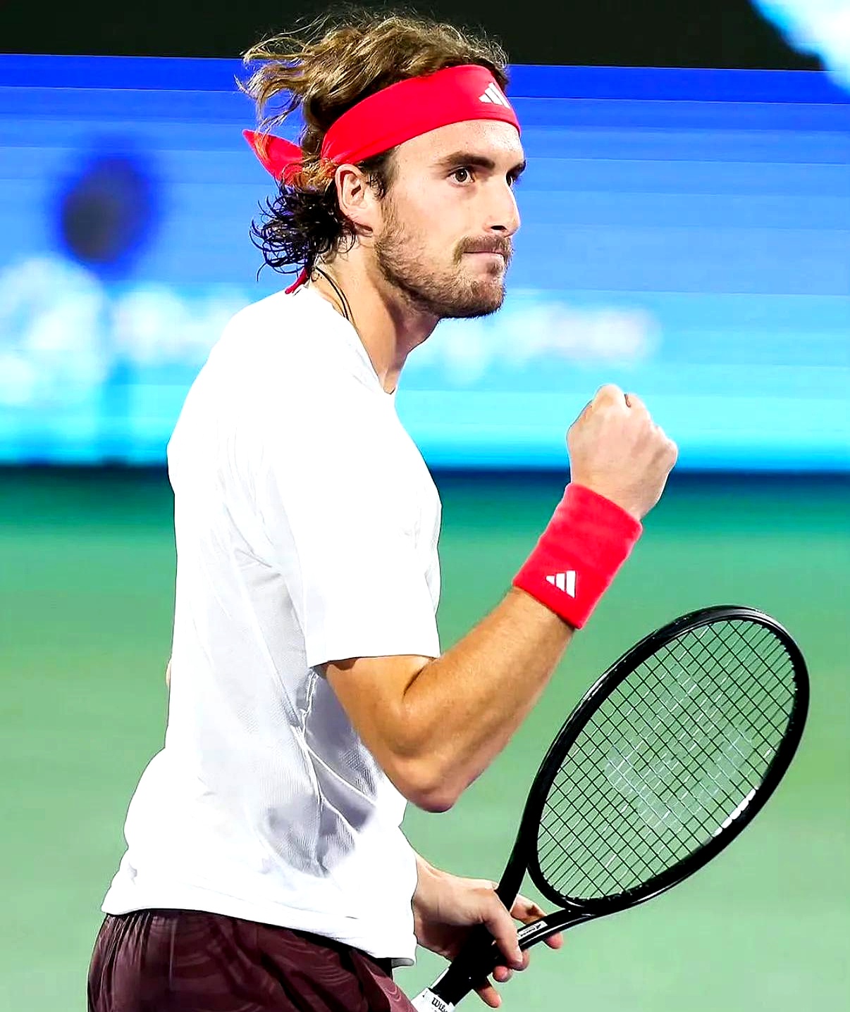 世界网球队鏖战西班牙网球队,兹维列夫绝境逆转的简单介绍 世界网球队鏖战西班牙网球队,兹维列夫绝境逆转的简单介绍