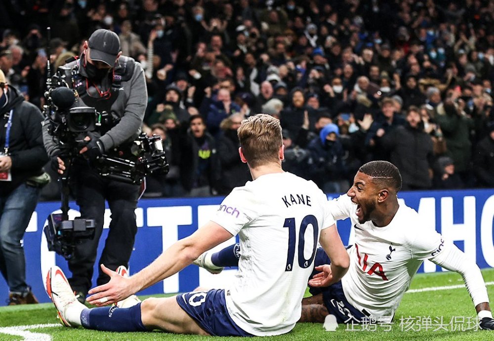 包含智利鏖战曼联,孔蒂打破历史纪录的词条 包含智利鏖战曼联,孔蒂打破历史纪录的词条