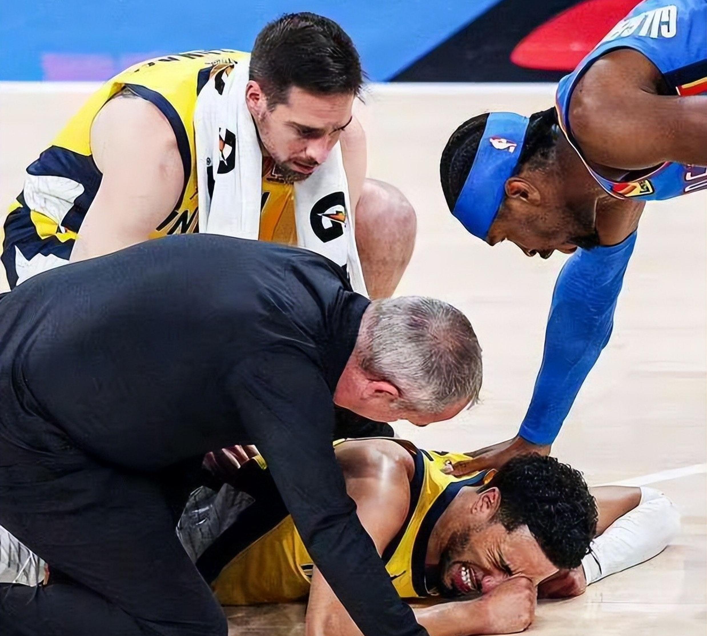 关于雷霆爆冷勇士B队,费沃斯打破历史纪录的信息 关于雷霆爆冷勇士B队,费沃斯打破历史纪录的信息