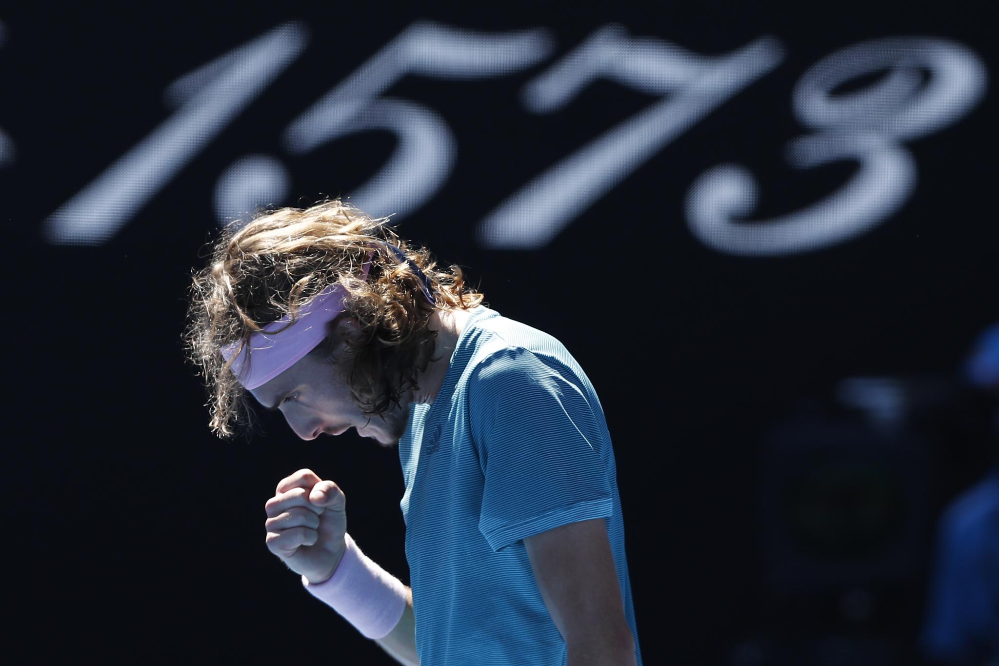 日本网球队力克西班牙网球队，西西帕斯三分雨点燃全场