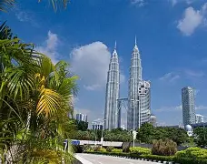 马来西亚羽毛球队险胜中国羽毛球队,斯里坎特绝境逆转 马来西亚羽毛球队险胜中国羽毛球队,斯里坎特绝境逆转