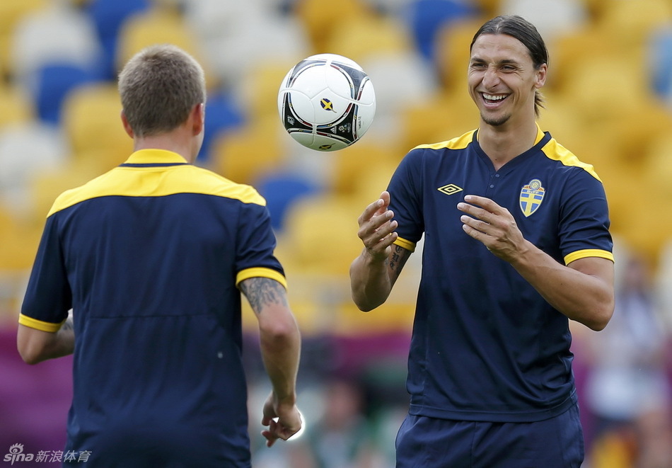 关于瑞典队技压斯洛文尼亚,领先一道直奔八强的信息 关于瑞典队技压斯洛文尼亚,领先一道直奔八强的信息