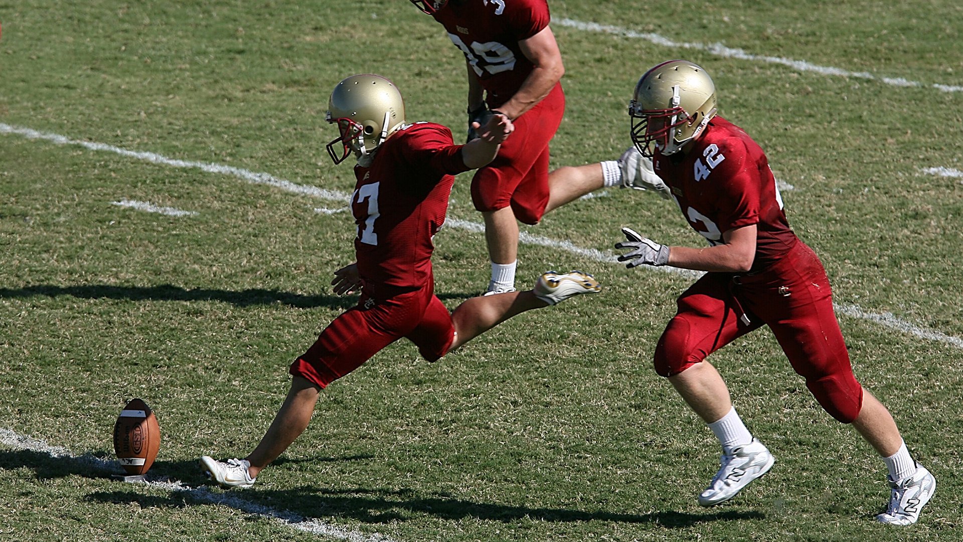 赛道上的逆袭,皮亚斯特里点燃赛场,雷诺车队翻盘迈凯伦